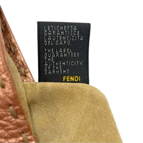 Auth Fendi Selleria Metallic Rose Grained Leather Mamma Baguette Shoulder Bag - Picture 13 of 17